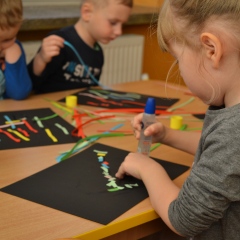 Warsztaty rękodzielnicze dla szkół i przedszkoli - Warsztaty z wyrabiania ludowych ozdób słomianych 
