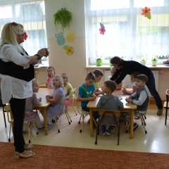Warsztaty rękodzielnicze dla szkół i przedszkoli   -  Warsztaty z malowania na szkle