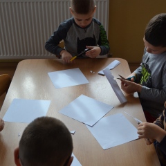 Warsztaty rękodzielnicze dla szkół i przedszkoli - Warsztaty z wyrabiania ozdób techniką wycinanki ludowej