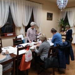 Rozpoczęły się WARSZTATY Z HAFTU TRADYCYJNEGO PŁASKIEGO