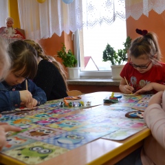  Warsztaty rękodzielnicze dla szkół i przedszkoli - Warsztaty z rzeźbiarstwa w drewnie