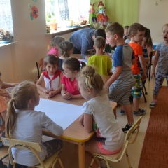 Warsztaty rękodzielnicze dla szkół i przedszkoli -  Warsztaty z wyszywania makatki