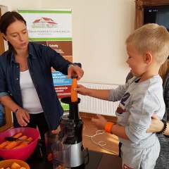 Wizyta przedszkolaków z przedszkola w Janowicach w Centrum Produktu Lokalnego