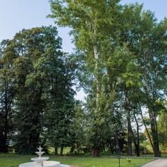 Małopolski Szlak Ogrodów -  Zespół dworsko-parkowy w Zgłobicach