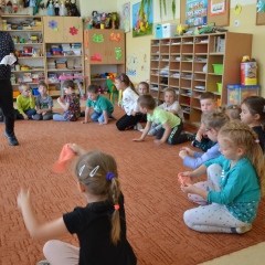 Warsztaty rękodzielnicze dla szkół i przedszkoli   -  Warsztaty z robienia serwetek na drutach