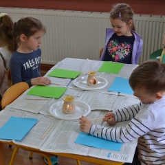 Warsztaty rękodzielnicze dla szkół i przedszkoli - Warsztaty z wykonania palmy wielkanocnej, pisanek