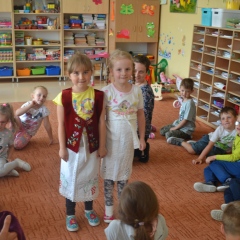 Warsztaty rękodzielnicze dla szkół i przedszkoli   -  Warsztaty z  szycia i zdobienia haftem serwety